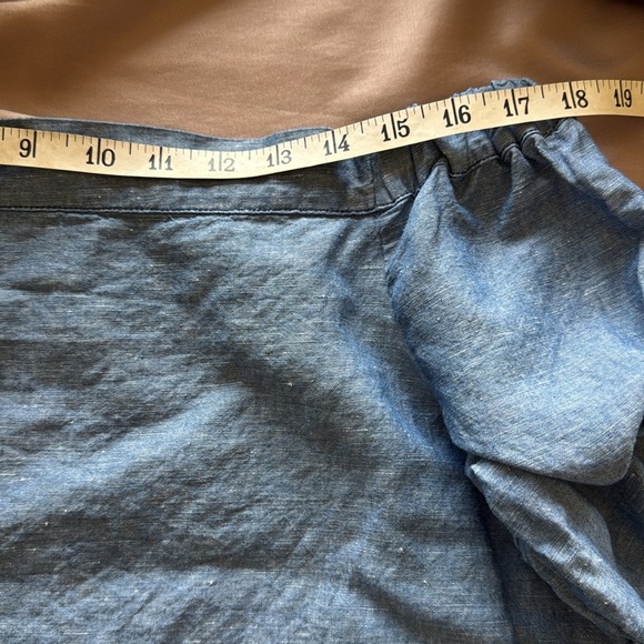 Free People Show Me Some Shoulder Chambray Cotton Linen Denim Off Shoulder Top - Picture 6 of 13